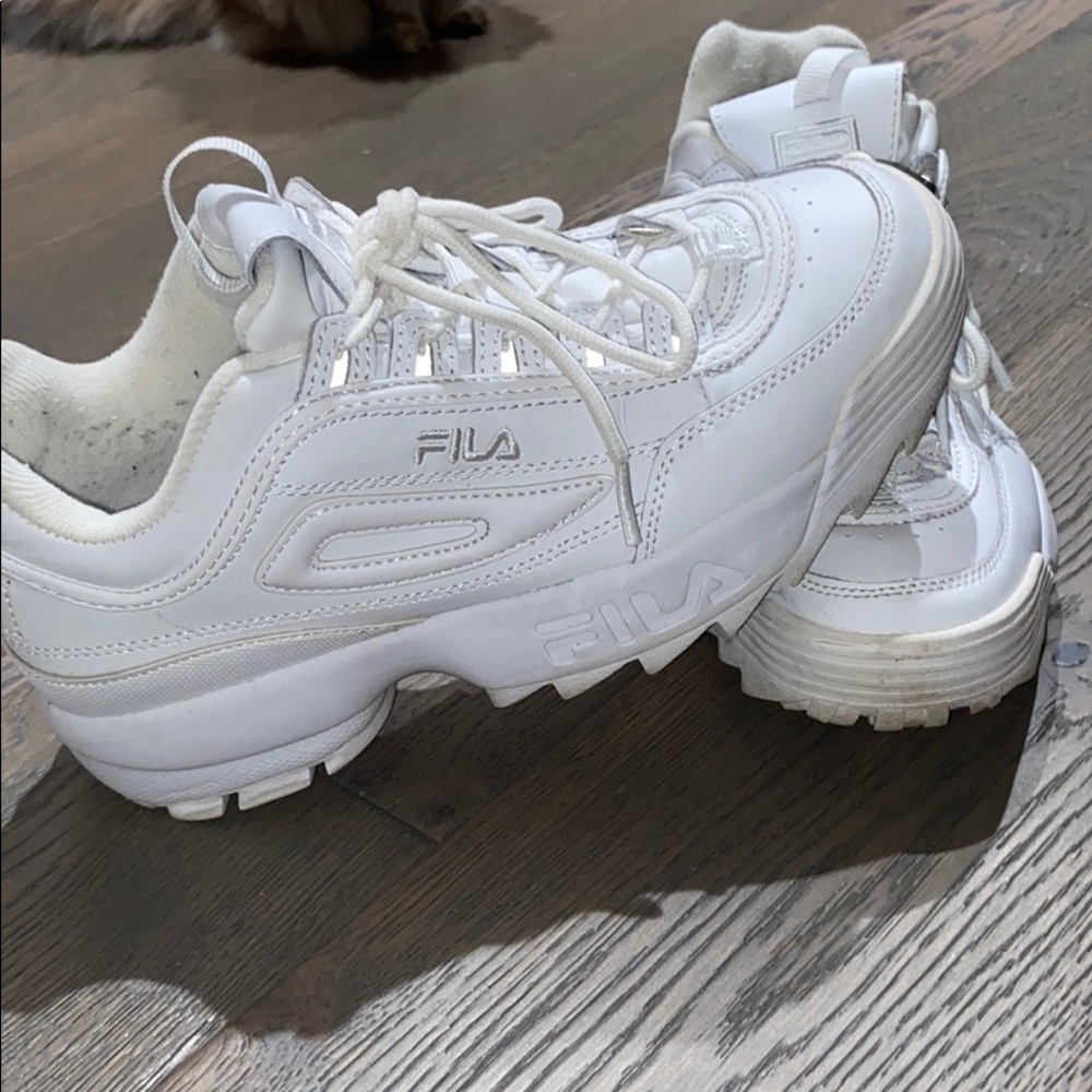 Fila sneakers!!